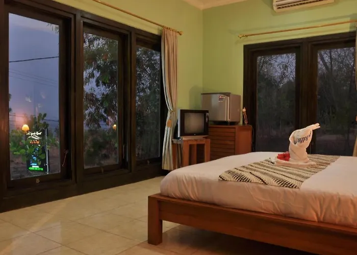 Backpacker Hotel 2*