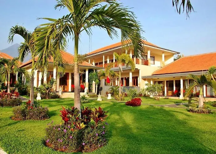 Backpacker Hotel 2*